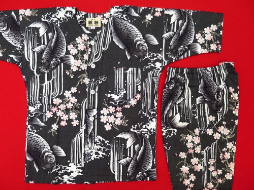 鯉の滝昇り（鉄黒ピンク）２号サイズ（１００）子供鯉口シャツ上下組・義若オリジナル