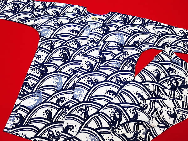 青海波に波濤（白紺）巾広サイズ（３Ｌ） 大人鯉口シャツ単品