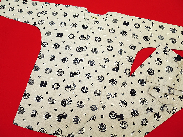 日本文様と家紋（ベージュ）超巾広サイズ（４Ｌ） 大人鯉口シャツ単品