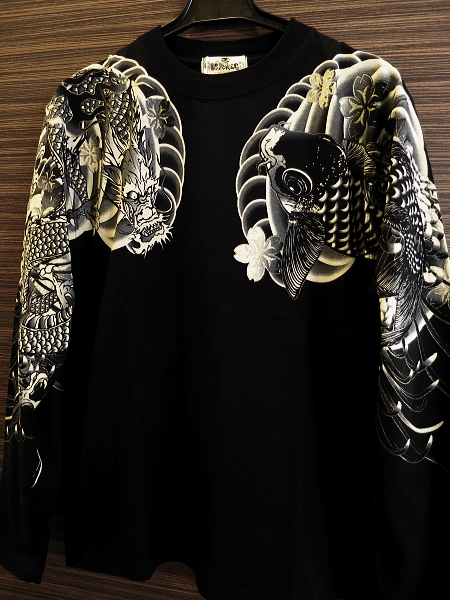 鯉と龍刺青デザイン長袖Tシャツ（黒）  XL
