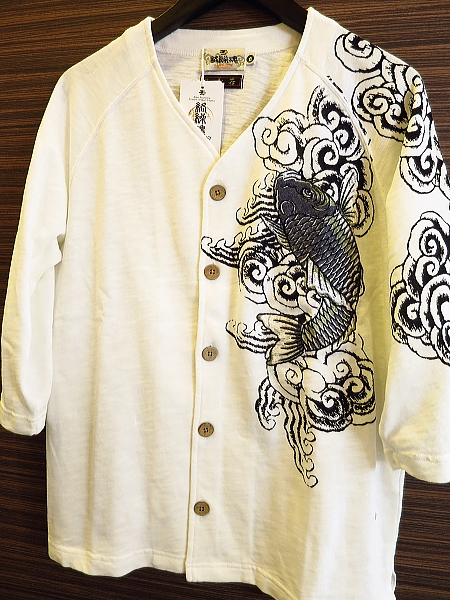 鯉の滝昇り（白）Ｍサイズ 絡繰魂×義若コラボの和柄七分袖ダボシャツ 鯉口シャツ